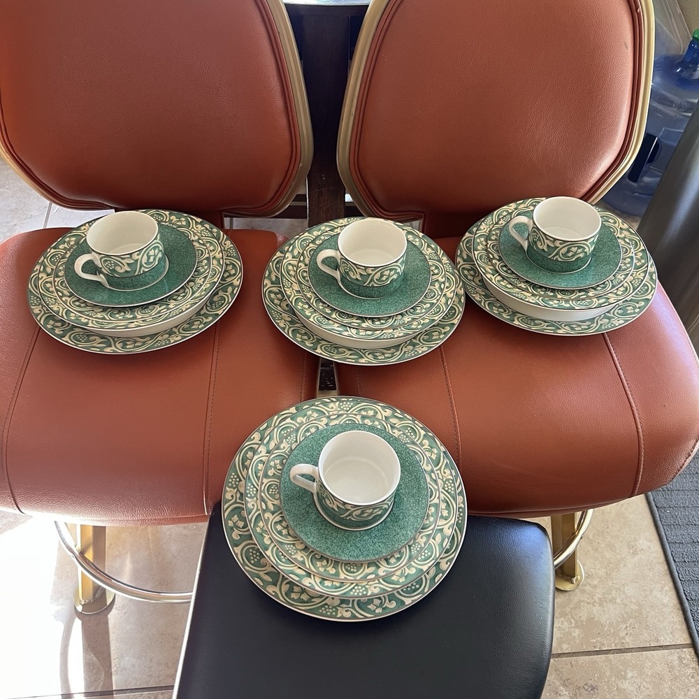VTG 90s - SANGO MISONO Pavillion 4856 4 Place Setting Green White  20PC
